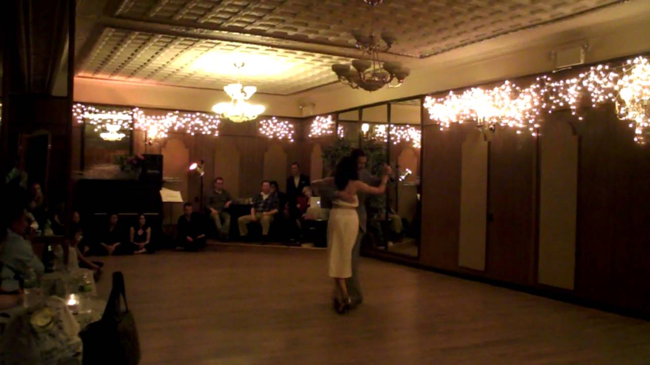 Argentine Tango: Julio Bassan & Yamila Viana - Palomita Blanca