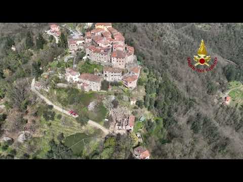 La casa sventrata dall'esplosione nelle riprese con drone dei vigili del fuoco