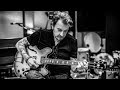"S'IL N'EST PAS TROP TARD", by Johnny Hallyday, (Montage Jmd).