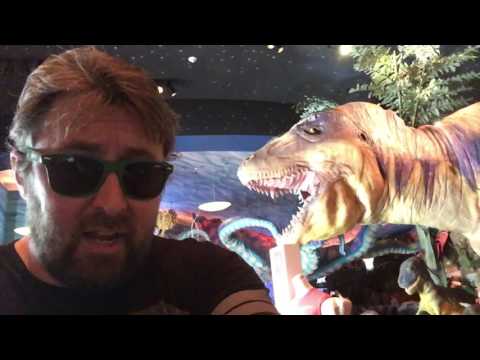 TDW 1632 - Dinosaurs Need Personal Space