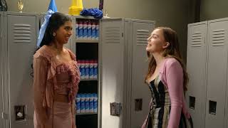  girl in Secret x Mean Girls | Plastics Emergency!!