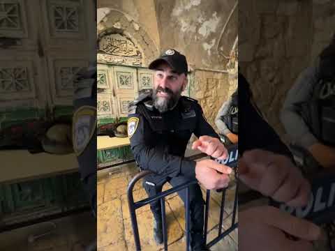 Israeli Soldier Recites Quran! 😳 #shorts