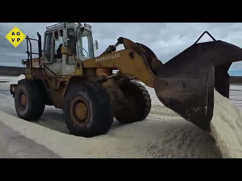 Vialidad Provincial inició la cosecha y acopio de sal para el Plan Invernal 2026