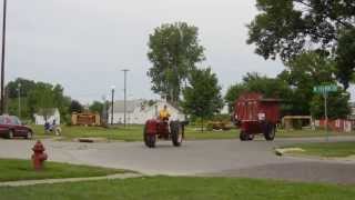 preview picture of video 'West Liberty, IA - Alumni Tractor Parade - In honor of West Liberty's 175th Birthday'