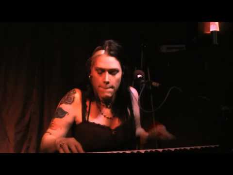 Beth Hart- Hiding Under Water (WOW!!!) at Jimmi's 2-13-10