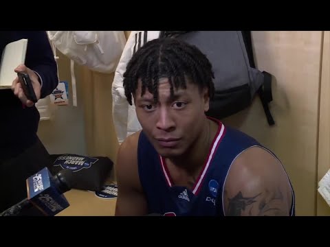 FAU players celebrate Sweet 16 win in locker room