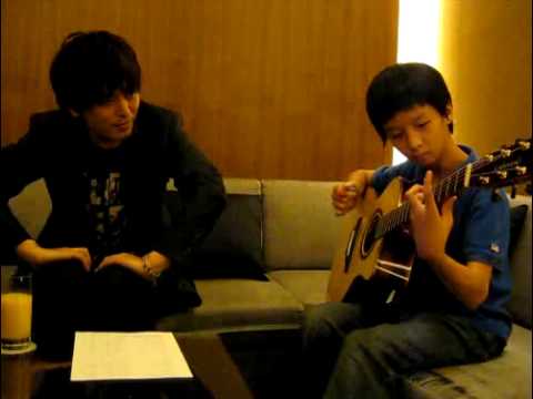 Fight - Kotaro watching Sungha Jung Play