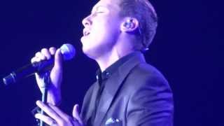 FRONT ROW - Devin Velez - Impossible (Somos Novios)