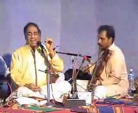 Maestro T.N.Seshagopalan.. Breathtaking Hindolam!