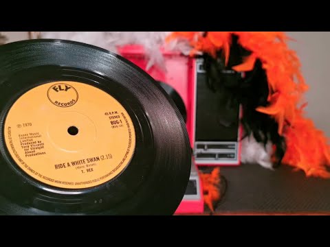 Ride A White Swan ~ T. Rex ~ 1970 Fly 45rpm Vinyl Single ~ Crosley Spinerette Record Player ~ Bolan