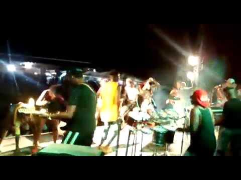 Swing maluco no cala boca e beija logo 2015 em saj