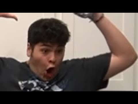 ELASTICDROID BEING THE FUNNIEST MAN ALIVE FOR 20 MINUTES