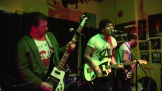 Sonic Avenues :::Canadian band @ World Famous 10-31-16