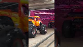 Download lagu HOUSTON, WELCOME TO MONSTER JAM #MonsterJam #MonsterTruck mp3