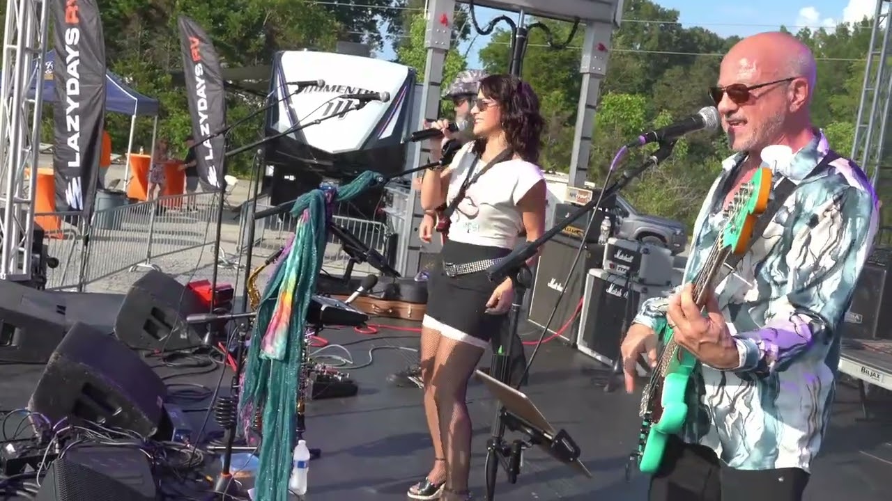 Promotional video thumbnail 3 for AYCA (Diva Rock Pop Dance Cover Band)