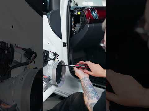 VW GTIへのスピーカー取り付け | 究極のカーオーディオアップグレード