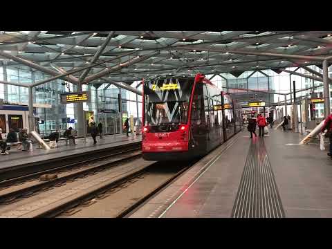 R-net tram op DenHaag Centraal