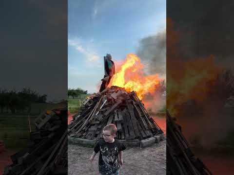 Hexenfeuer auf Hof ALHENA 2024