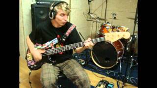 Bumblefoot - Rockstar for a Day [Bass cover]