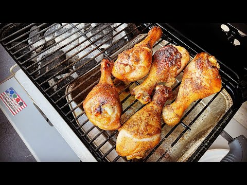 Weber Go Anywhere Charcoal Grill! / Smoked Chicken Legs!