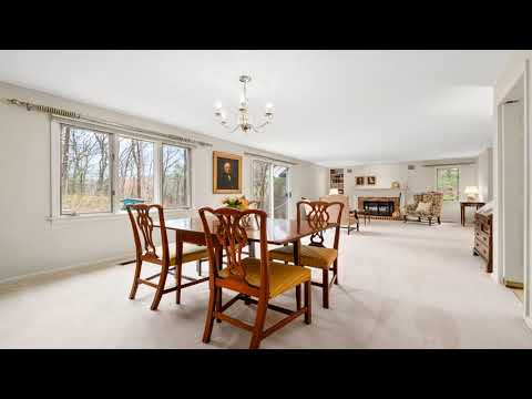 11 Coltsway, Wayland, MA 01778