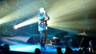 Macklemore &amp; Ryan Lewis - Opening + Ten Thousand Hours Live at O2 World Berlin 25.09.2013 [HD&amp;HQ]