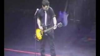 Green Day - Minnesota Girl & Good Riddance [Live @ POP Disaster Tour 2002]