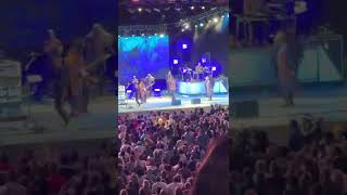 Earth, Wind and Fire- I Can Feel It In My Bones/ Everybody In The House