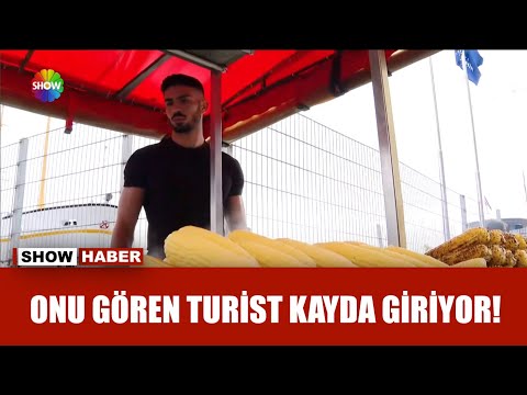 Yakışıklı kestaneci dünyaca ünlü oldu