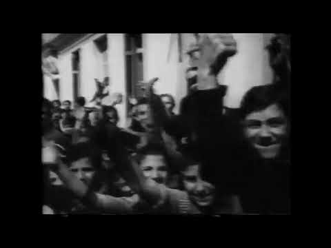 Il Duce wears his uniform - Greek WWII song