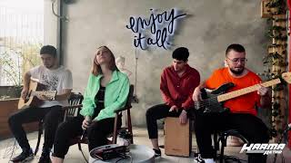 Karma Retro - Bu Aşk Fazla Sana (Şebnem Ferah cover)