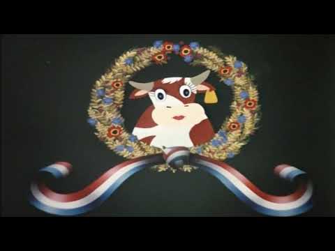 Slunce, seno, erotika 1991 CZ  \Opening scene HD