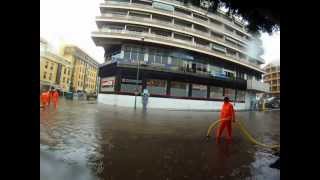 preview picture of video 'La lluvia inunda las calles de Puerto de la Cruz (7-11-2012)'