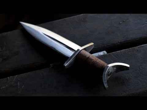 Forging a Tiny Dagger Key!