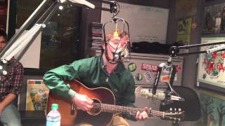 Matthew Milia of Frontier Ruckus performs live on Tree Town Sound w/ Matthew Altruda
