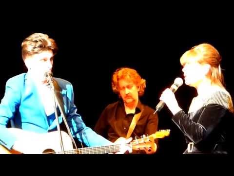 MARY DUFF, JORDON MOGEY - Sing Me Back Home - The Regis Centre, Bognor Regis, W. Sussex. 07.04.16.