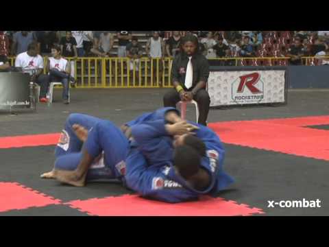 MUNDIAL ROCKSTRIKE 2012 - Jackson Sousa x Marcos Silva by X-COMBAT