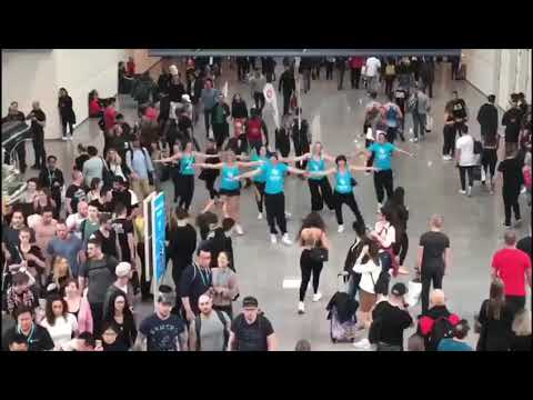4STREATZ Flashmob - FIBO 2019 - dance fitness by Schweppy - koelnmesse
