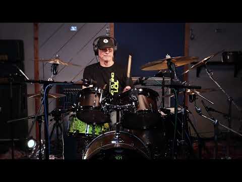 101 Drums - Ian Haugland (Europe) Final Countdown play through