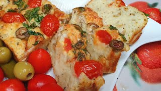 מאפה בטעם פיצה ללא שמרים מהיר Quick pizza flavored pastry בקלי קלות- המותג (הערוץ של ליהי קרויץ - מטבח בקלי קלות) - התמונה מוצגת ישירות מתוך אתר האינטרנט יוטיוב. זכויות היוצרים בתמונה שייכות ליוצרה. קישור קרדיט למקור התוכן נמצא בתוך דף הסרטון