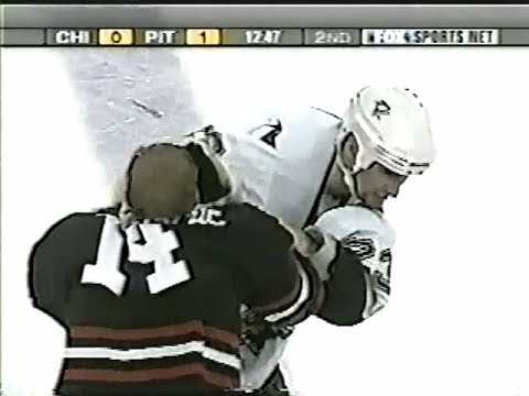 Ryan VandenBussche vs Steve McKenna