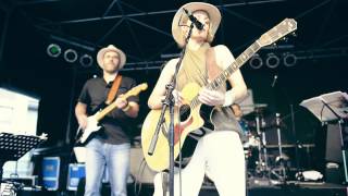 Oblivious- Samantha Stollenwerck- Live at Bardentreffen Festival