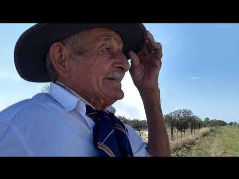 Dedicada a La Playosa escrita x el playosense Marcelo Mauro. Nombra a personajes como VALERIO MERLOS