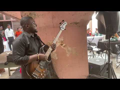 Dr K.Gyasi sikyi hi Life🎸Indigenous Ghanaian🇬🇭music‼️Good music for relaxation❤️🧘🎶Bass Groove🔥