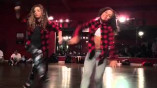 Emma Wages and Tahani Anderson Timeflies Jump and Shake David Moore Choreography