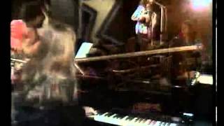 Kate & Anna McGarrigle -  Prends Ton Manteau