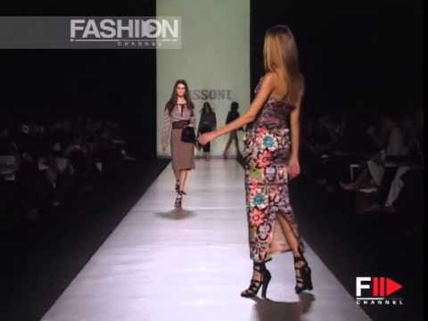 "Missoni" Fashion Show Pret a Porter Women Autumn Winter 2005 2006 Milan 1 of 4