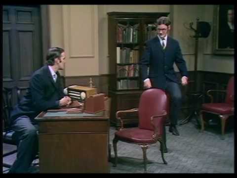 Ministère des démarches ridicules  -s/s titré FR -   Monty Python (complet)