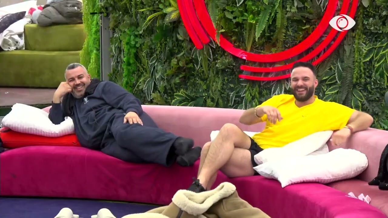 E krijuam ne frontin bashkë po…/ Miri dhe Artani batuta për Rogertin