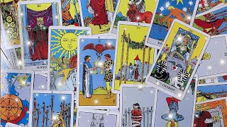 LEARN TO READ TAROT CARDS IN LESS THAN 9 MINS!!